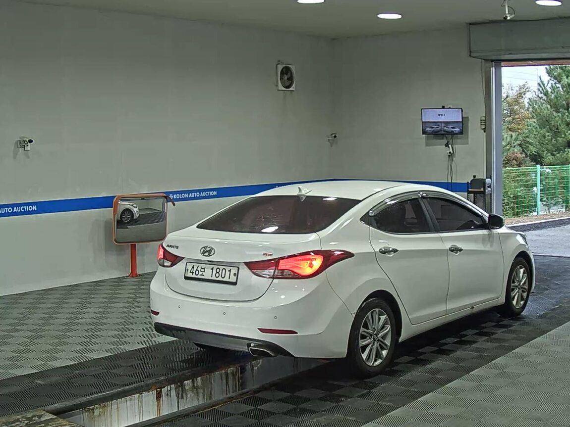 HYUNDAI THE NEW AVANTE MD 1.6 GDi MODERN 2015 - zdjęcie 5