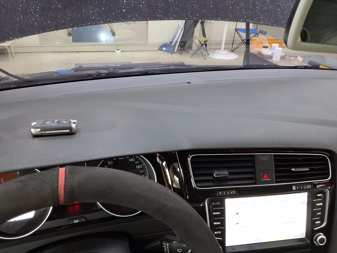 VOLKSWAGEN GOLF (7TH GEN) 2.0 TDI 2015 - zdjęcie 25