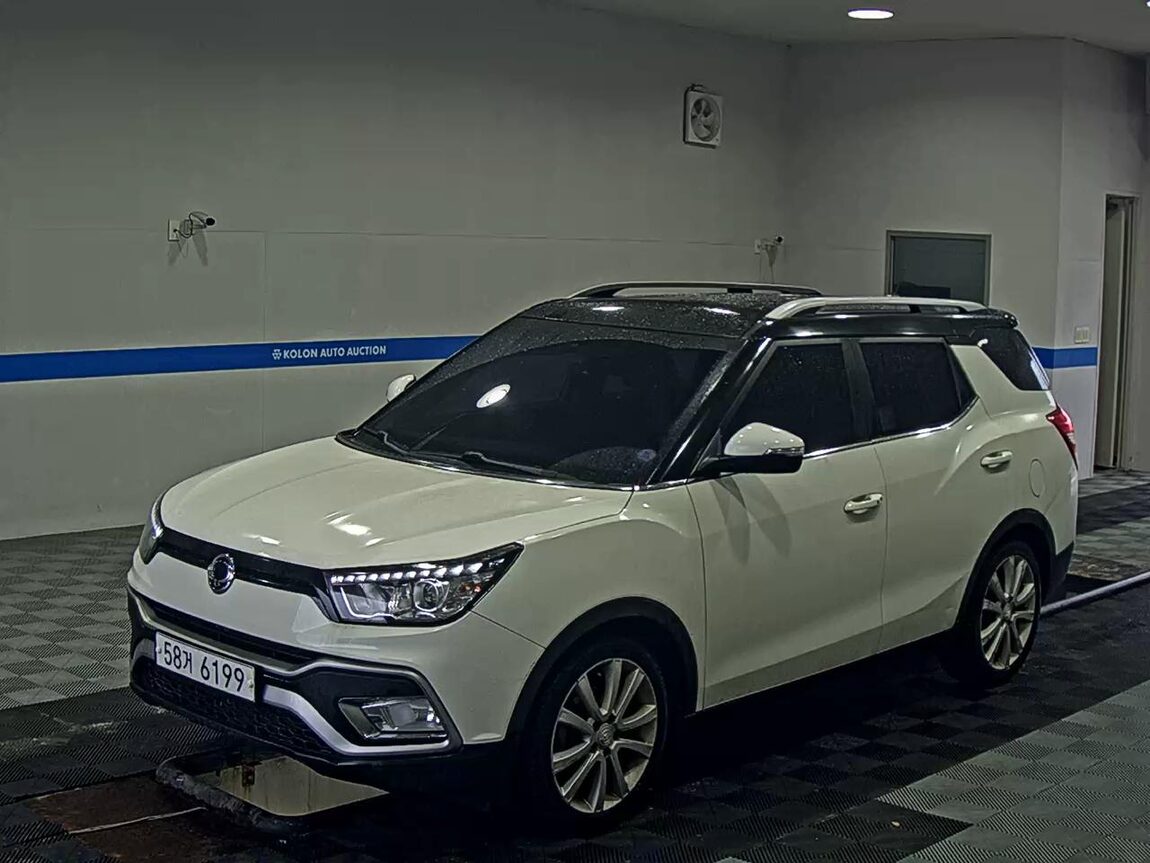KG MOBILITY (SSANGYONG) TIVOLI AIR GASOLINE 2WD IX 2017 - zdjęcie 2