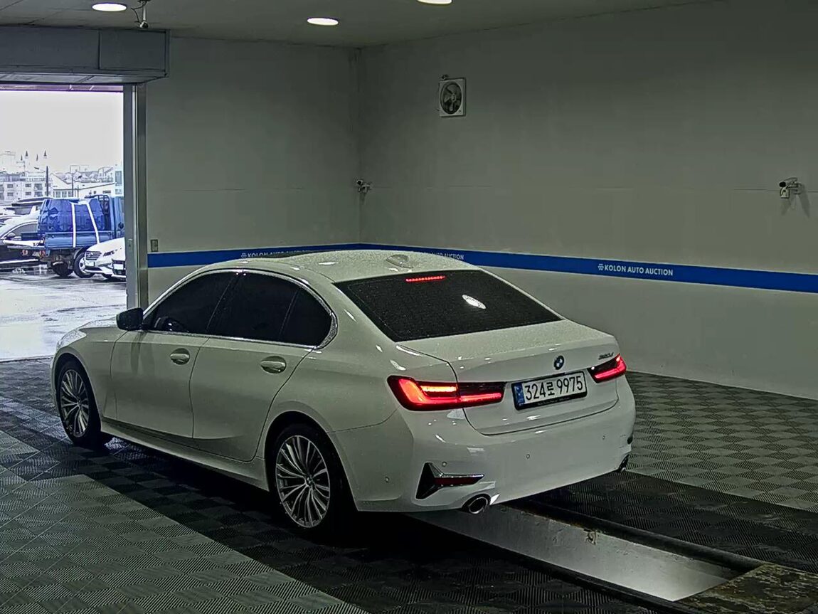 BMW 3 SERIES (7TH GEN) 320d LUXURY INNOVATION PACK 2022 - zdjęcie 6