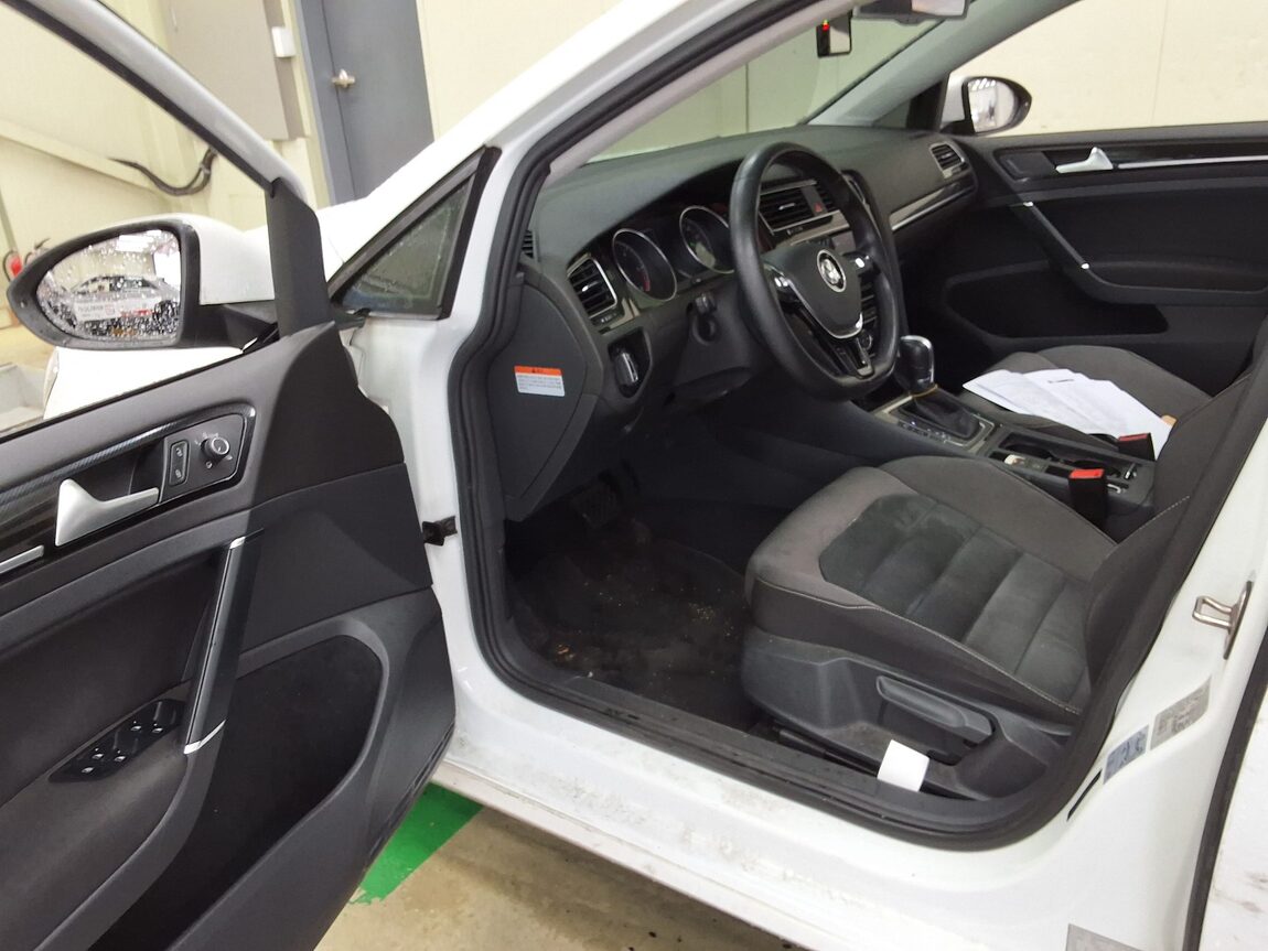 VOLKSWAGEN GOLF (7TH GEN) 2.0 TDI 2015 - zdjęcie 11