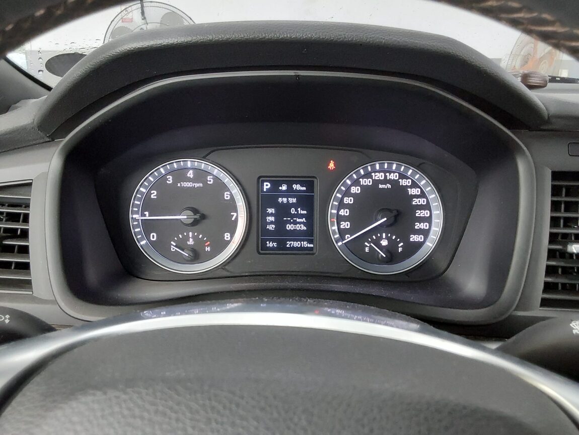 HYUNDAI LF SONATA NEW RISE 2.0 CVVL MODERN 2019 - zdjęcie 9