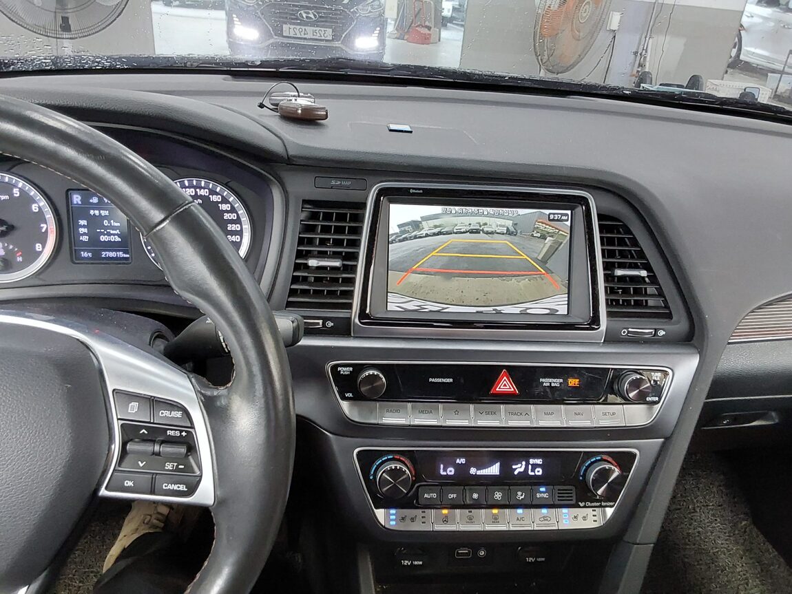 HYUNDAI LF SONATA NEW RISE 2.0 CVVL MODERN 2019 - zdjęcie 17