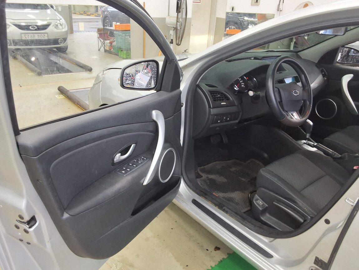 RENAULT (SAMSUNG) NEW SM3 1.6 LE 2010 - zdjęcie 10