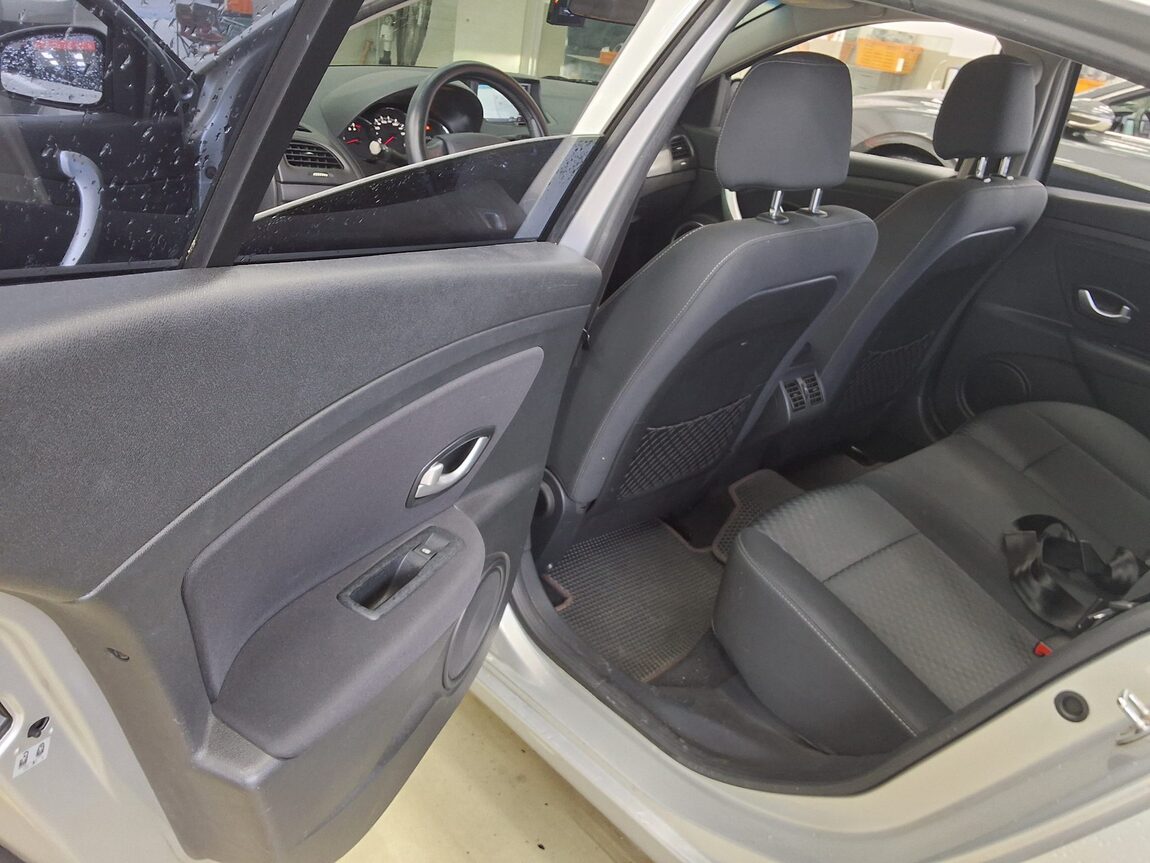 RENAULT (SAMSUNG) NEW SM3 1.6 LE 2010 - zdjęcie 12