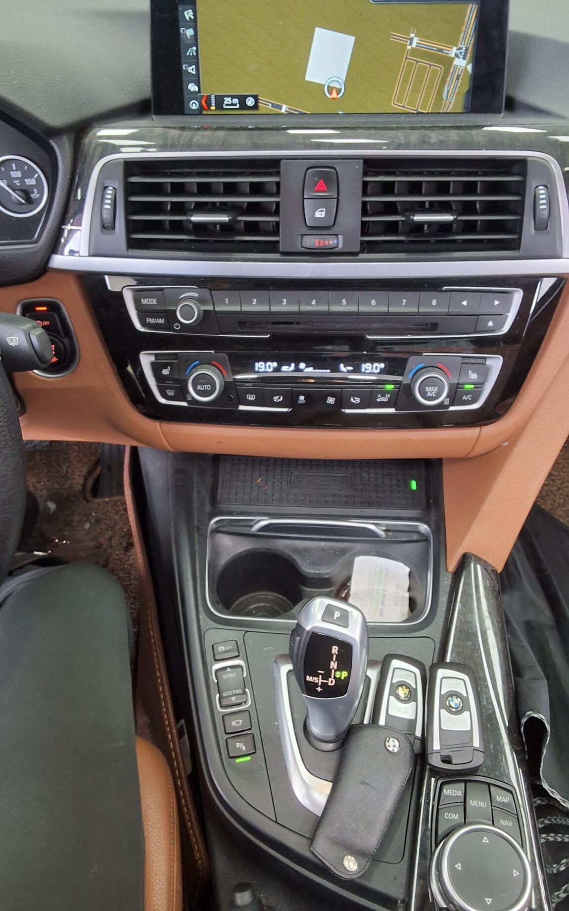 BMW GRAN TURISMO (GT) 3 SERIES GT 320d LUXURY LINE 2017 - zdjęcie 18