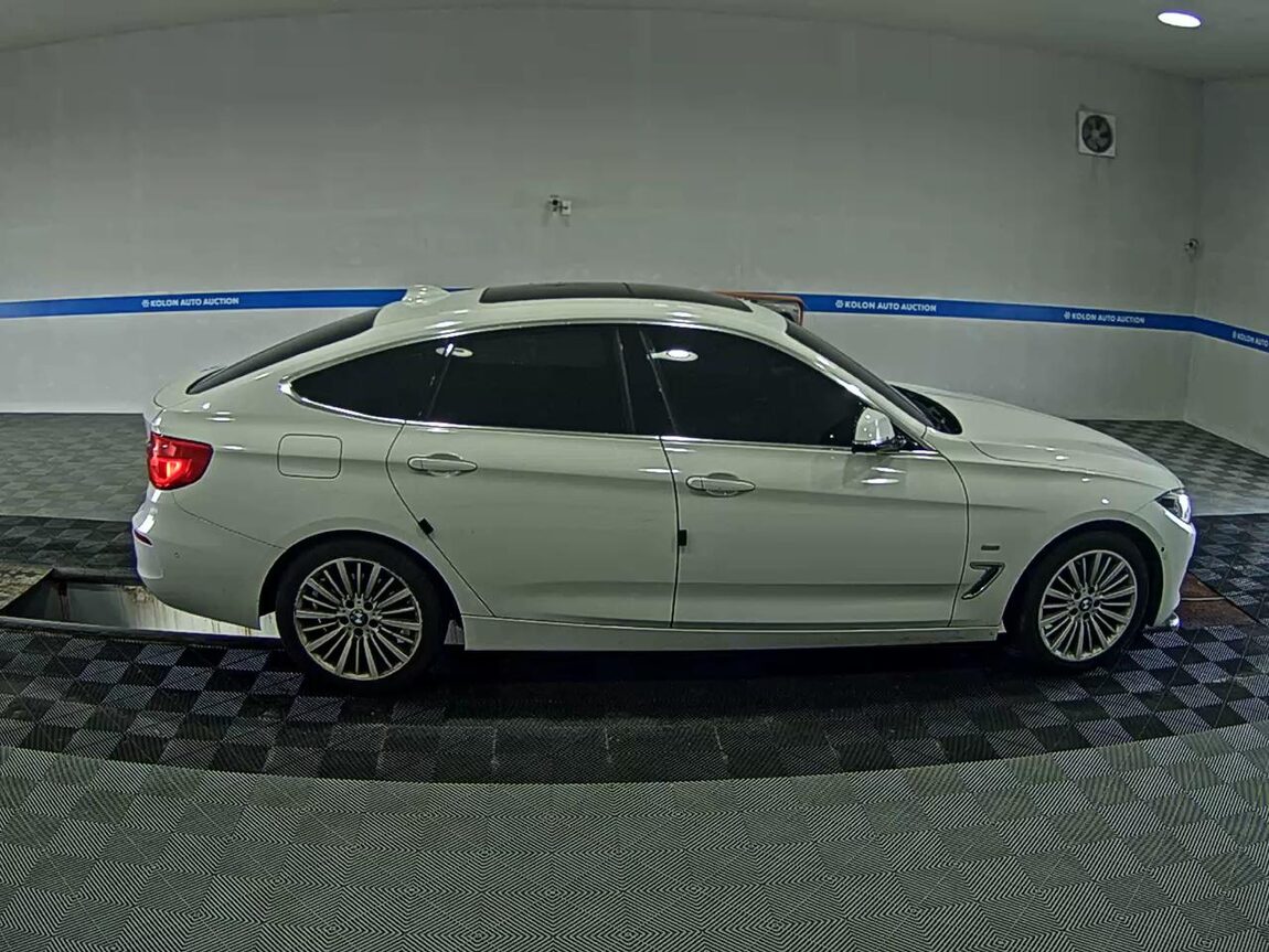 BMW GRAN TURISMO (GT) 3 SERIES GT 320d LUXURY LINE 2017 - zdjęcie 4