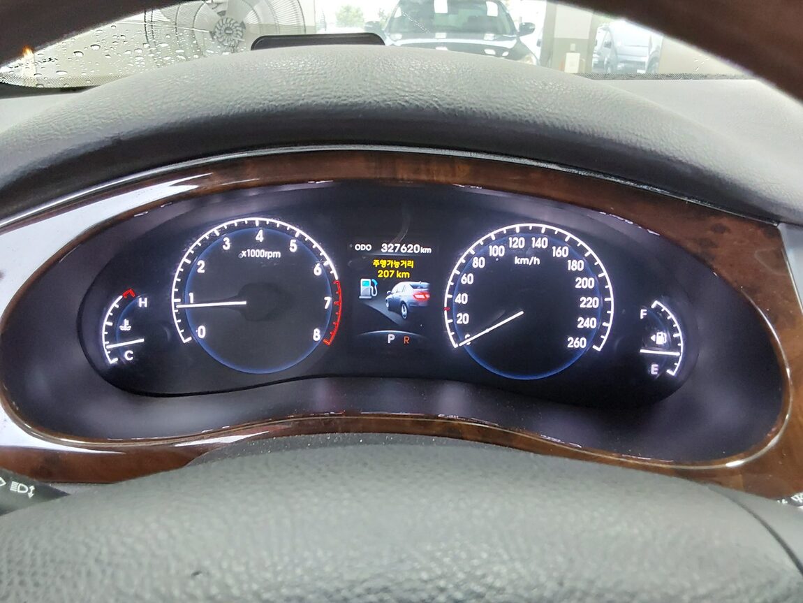 HYUNDAI GENESIS BH 330 GRAND PRIME PACK 2010 - zdjęcie 9