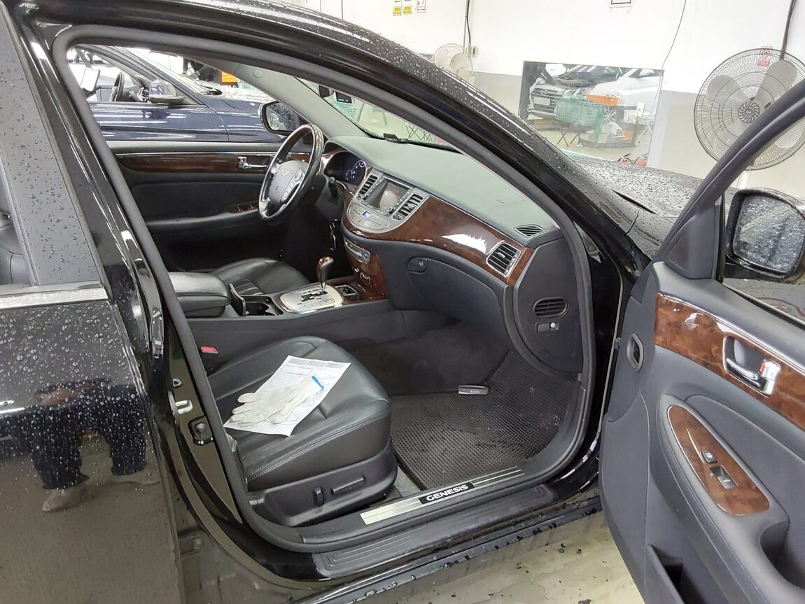 HYUNDAI GENESIS BH 330 GRAND PRIME PACK 2010 - zdjęcie 14
