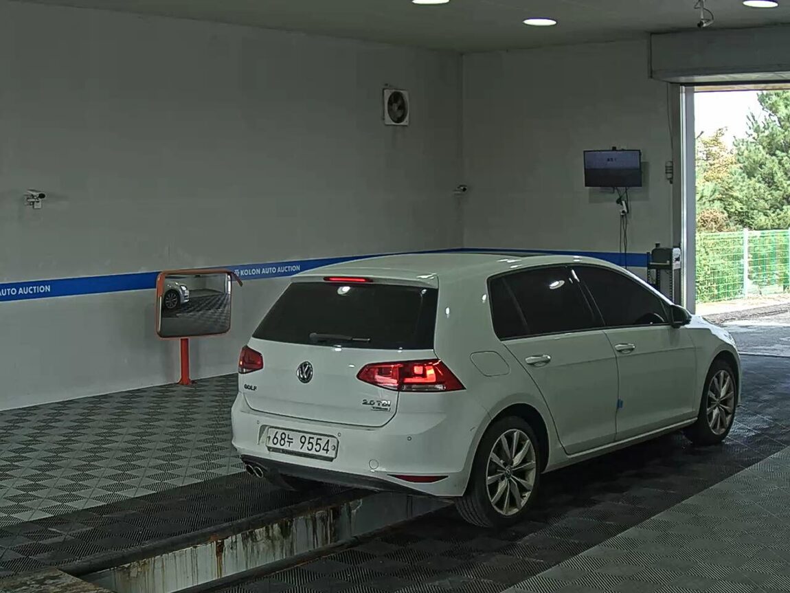 VOLKSWAGEN GOLF (7TH GEN) 2.0 TDI 2015 - zdjęcie 5