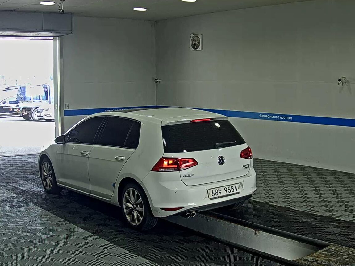 VOLKSWAGEN GOLF (7TH GEN) 2.0 TDI 2015 - zdjęcie 6
