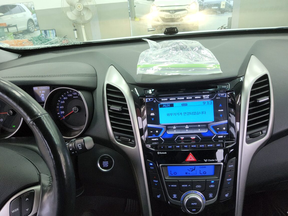 HYUNDAI NEW i30 1.6 GDi PYL 2014 - zdjęcie 17