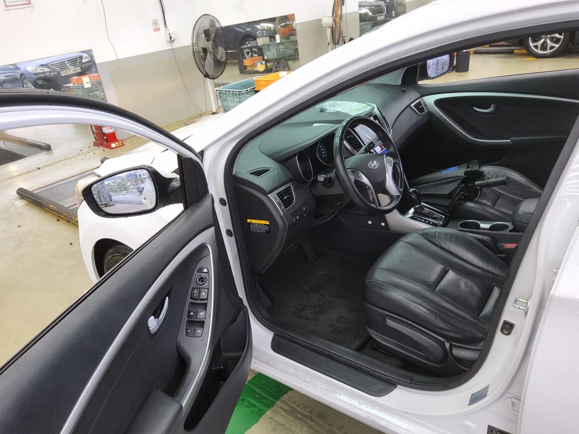 HYUNDAI NEW i30 1.6 GDi PYL 2014 - zdjęcie 10
