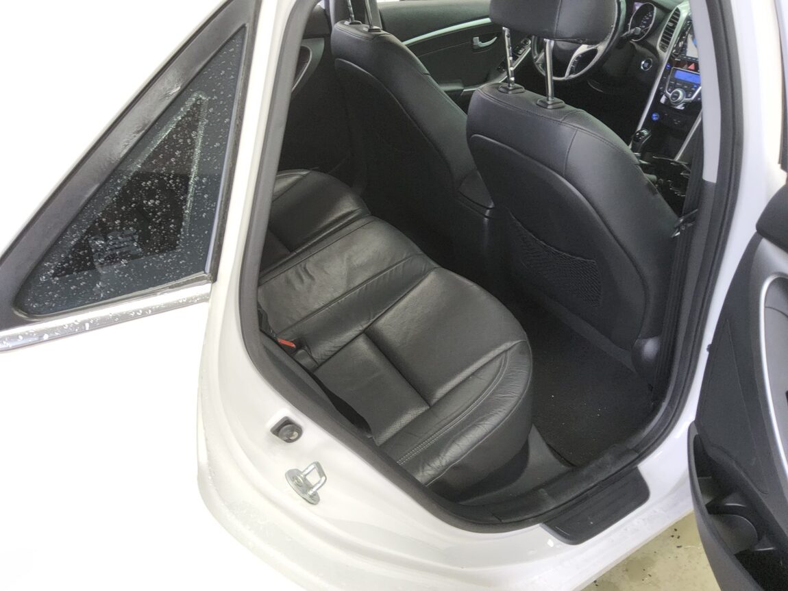 HYUNDAI NEW i30 1.6 GDi PYL 2014 - zdjęcie 13