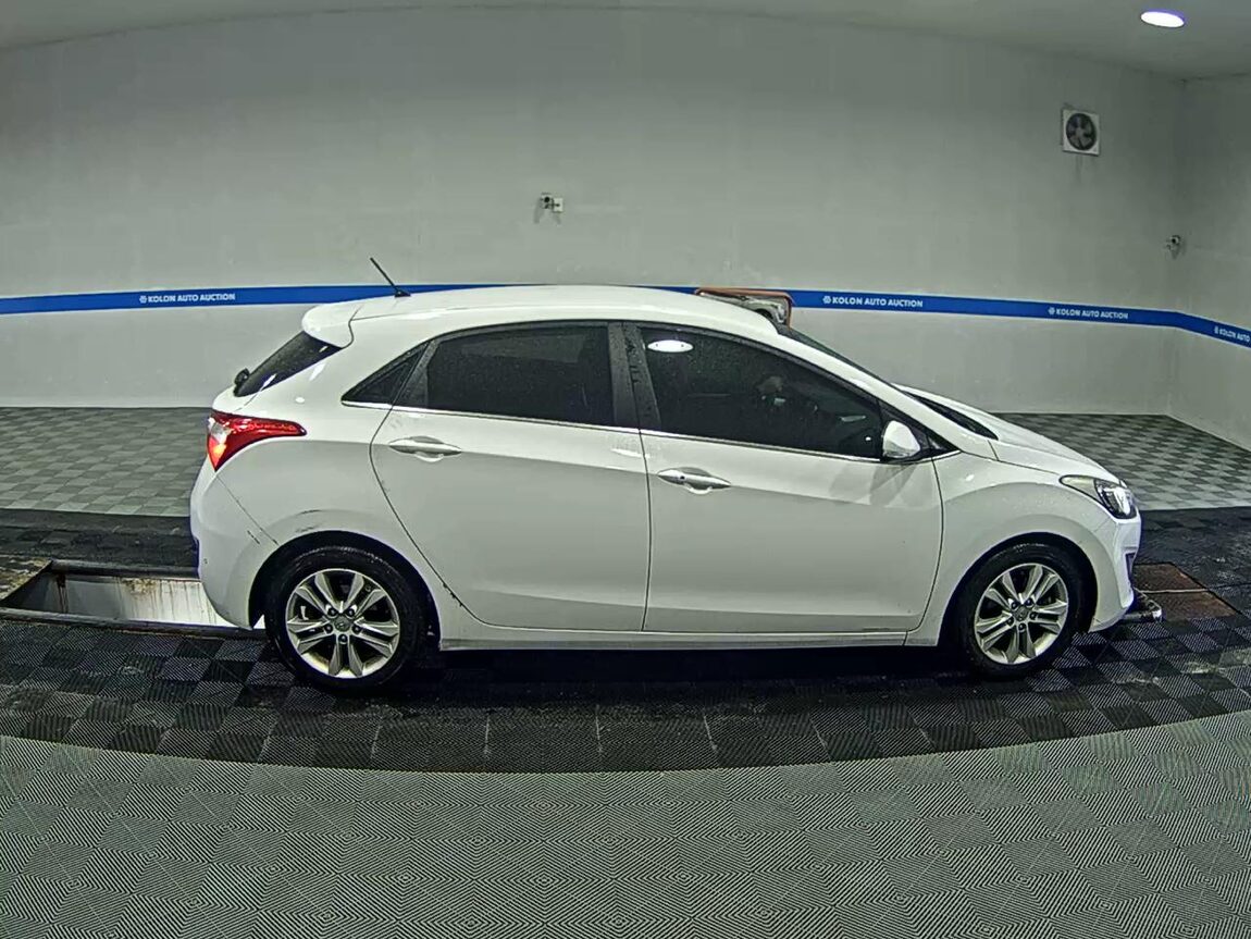 HYUNDAI NEW i30 1.6 GDi PYL 2014 - zdjęcie 4