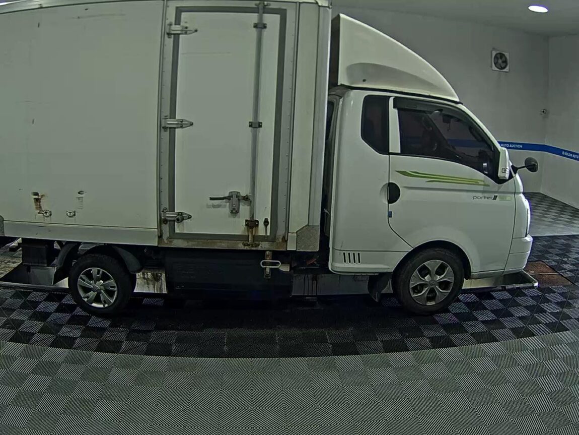 HYUNDAI PORTER II ELECTRIC CARGO PREMIUM SPECIAL 2021 - zdjęcie 4