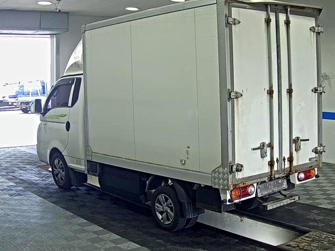 HYUNDAI PORTER II ELECTRIC CARGO PREMIUM SPECIAL 2021 - zdjęcie 6