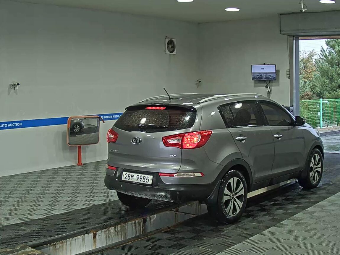 KIA SPORTAGE R DIESEL R2.0 2WD TLX LUXURY MODEL 2011 - zdjęcie 5