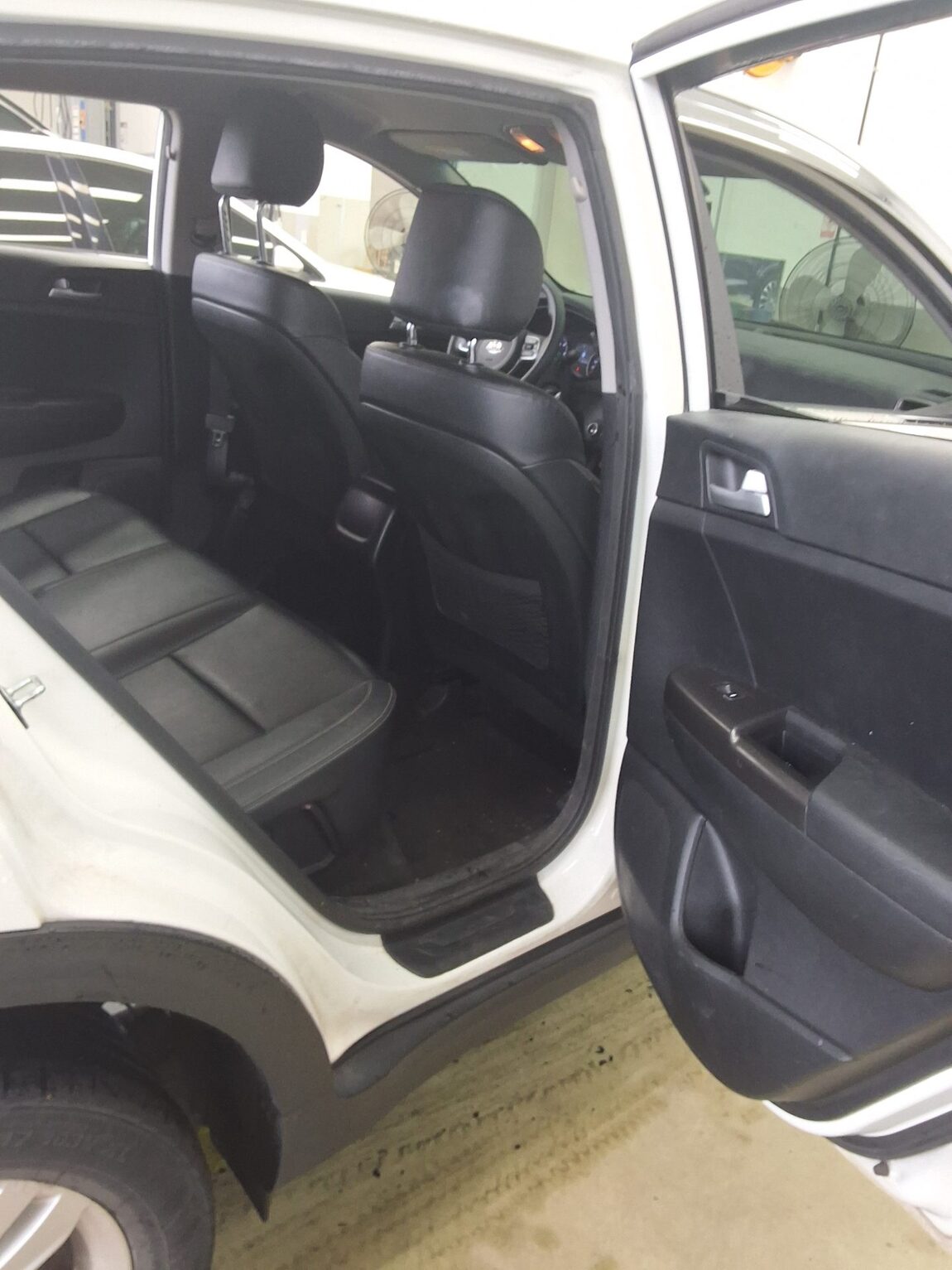 KIA NEW SPORTAGE R2.0 2WD TRENDY 2016 - zdjęcie 13