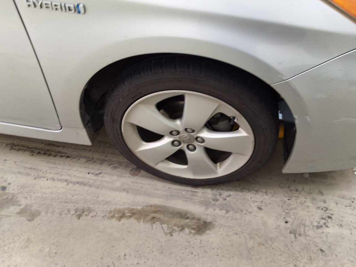 TOYOTA PRIUS (3RD GEN) 1.8 2011 - zdjęcie 21