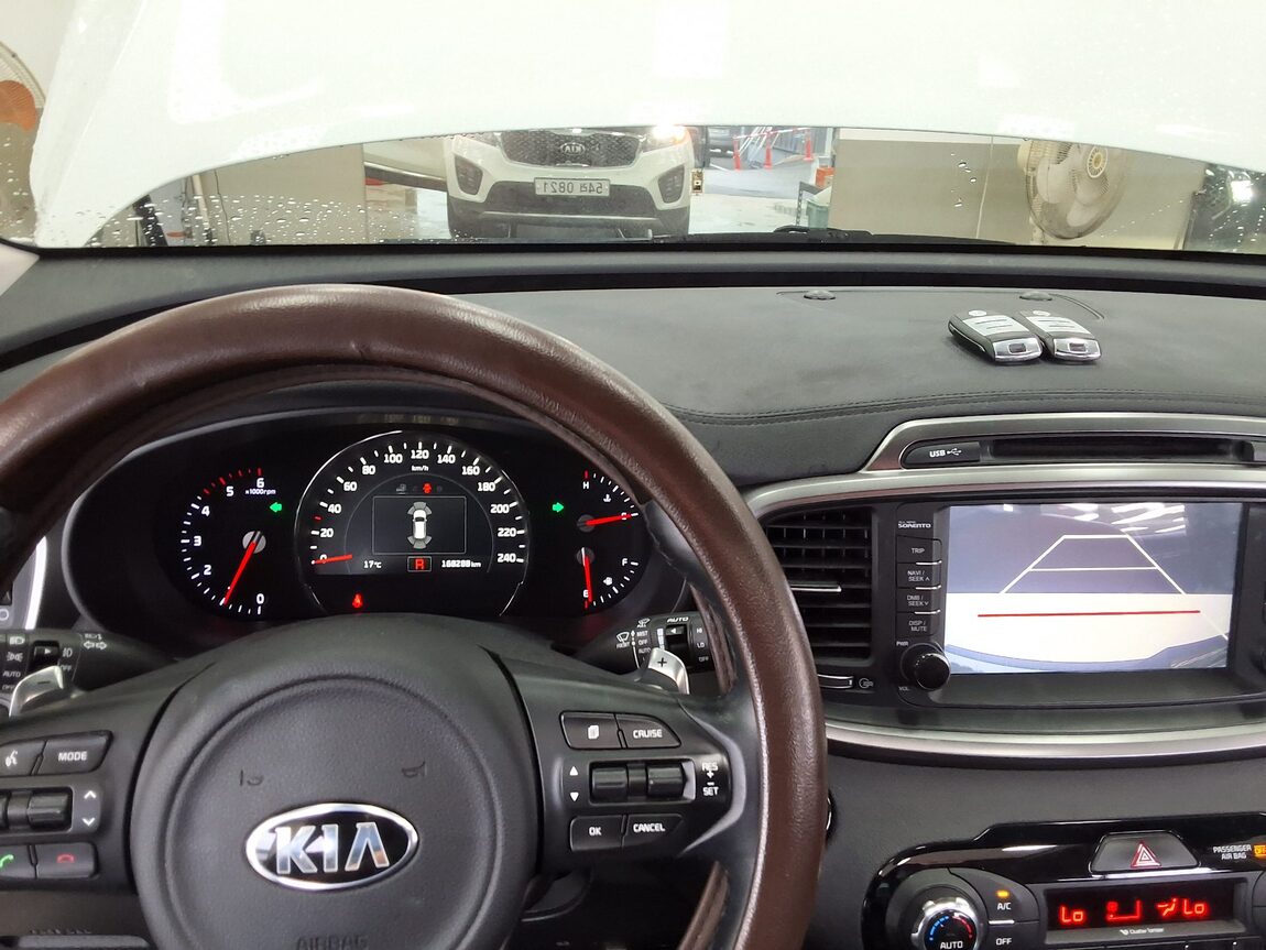 KIA ALL NEW SORENTO R2.0 2WD NOBLESSE SPECIAL 2016 - zdjęcie 18