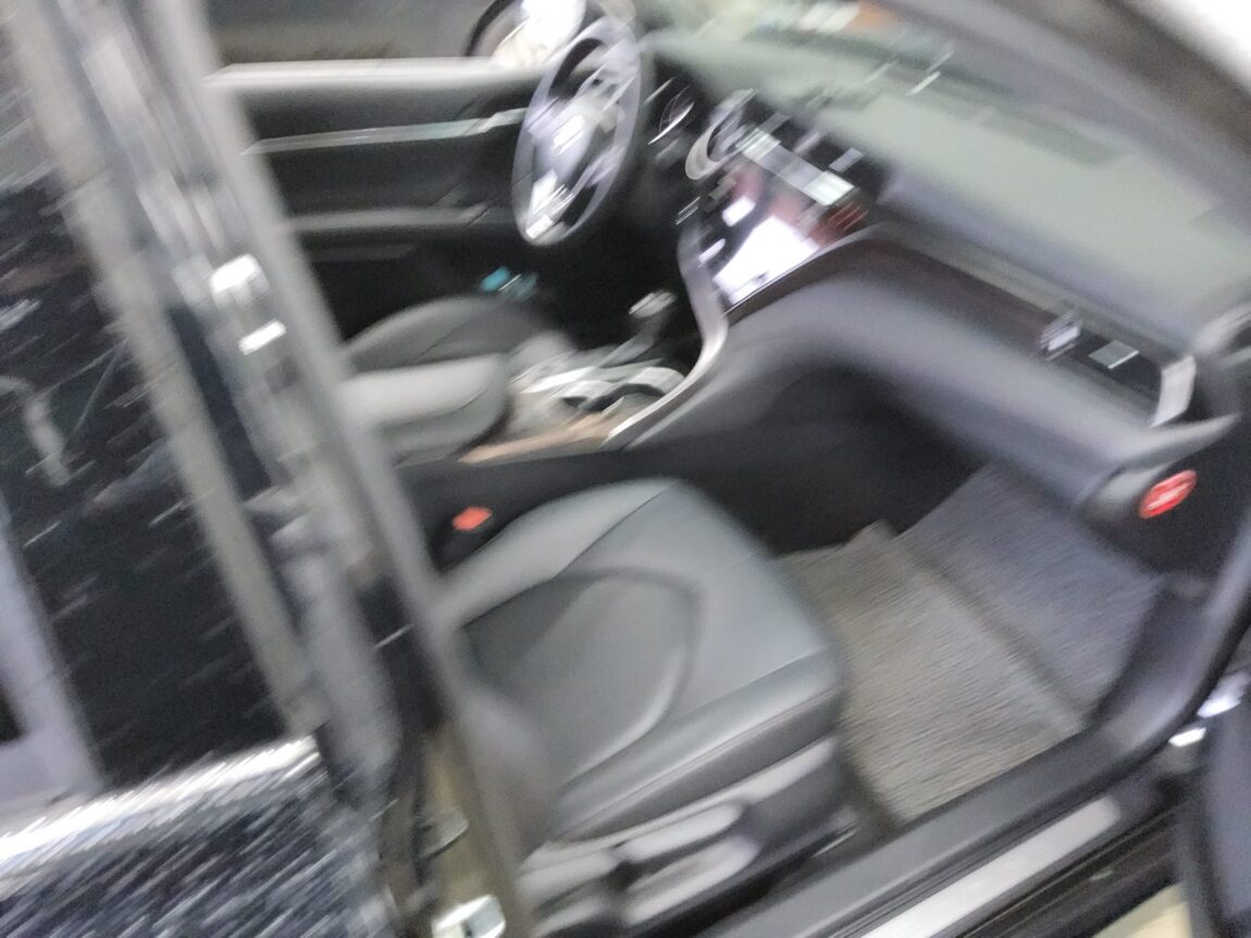 TOYOTA CAMRY (10TH GEN) 2.5 2019 - zdjęcie 14