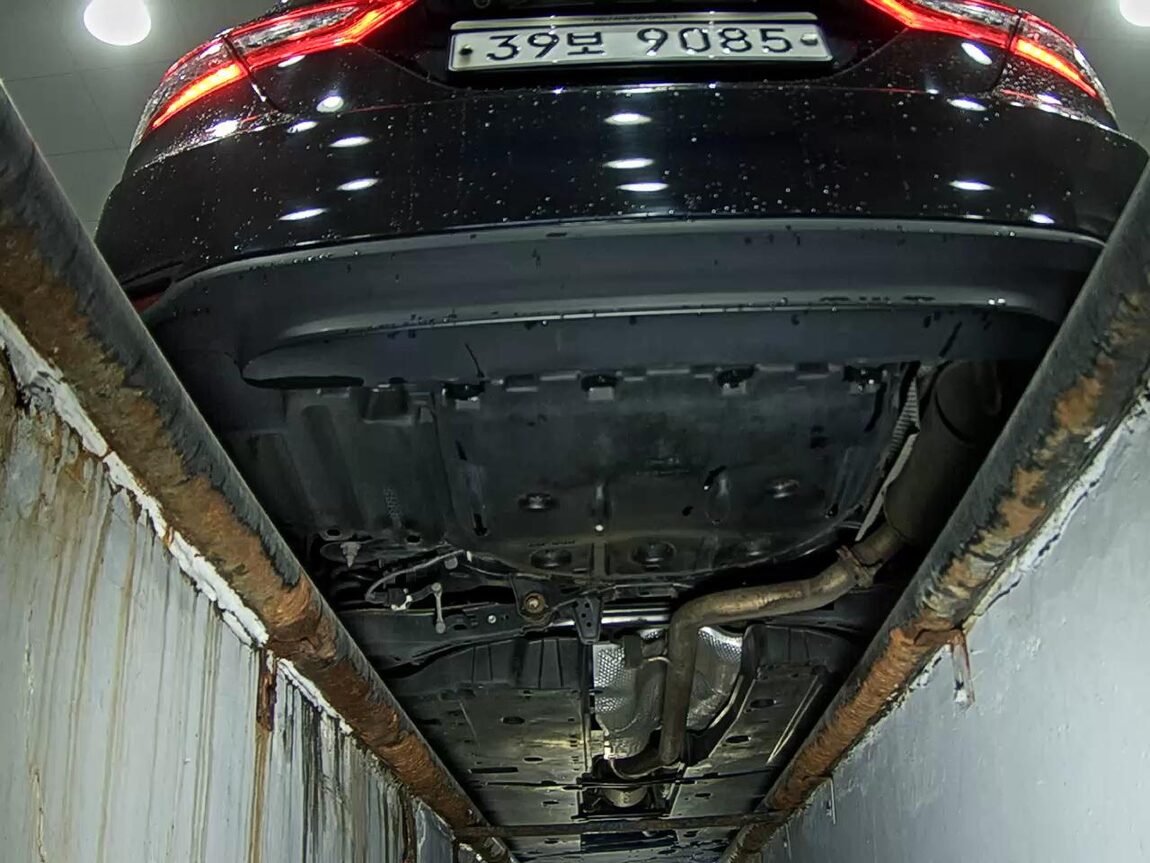 TOYOTA CAMRY (10TH GEN) 2.5 2019 - zdjęcie 8