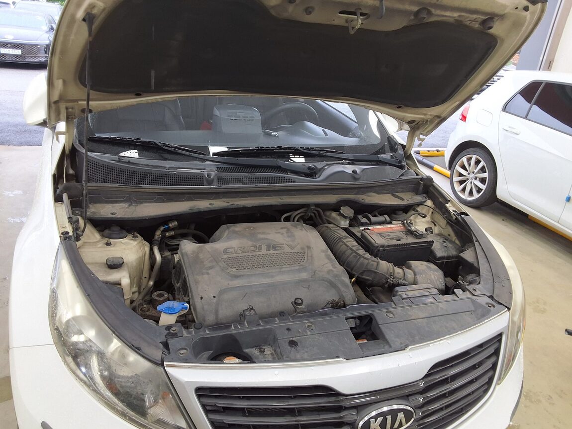 KIA SPORTAGE R DIESEL R2.0 4WD TLX LUXURY MODEL 2011 - zdjęcie 19