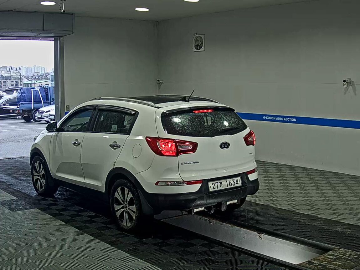 KIA SPORTAGE R DIESEL R2.0 4WD TLX LUXURY MODEL 2011 - zdjęcie 6