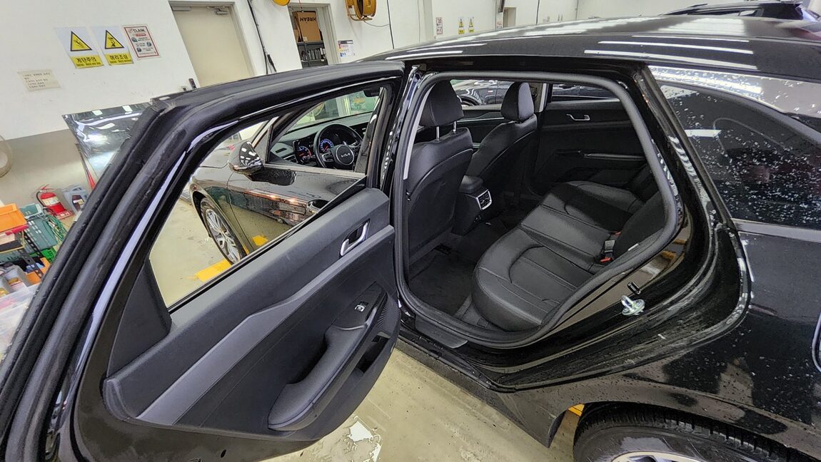 KIA NEW K5 (DL3) 2.0 GASOLINE TRENDY 2023 - zdjęcie 12