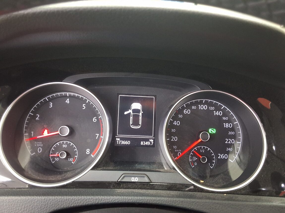 VOLKSWAGEN GOLF (7TH GEN) 1.4 TSI PREMIUM 2015 - zdjęcie 10