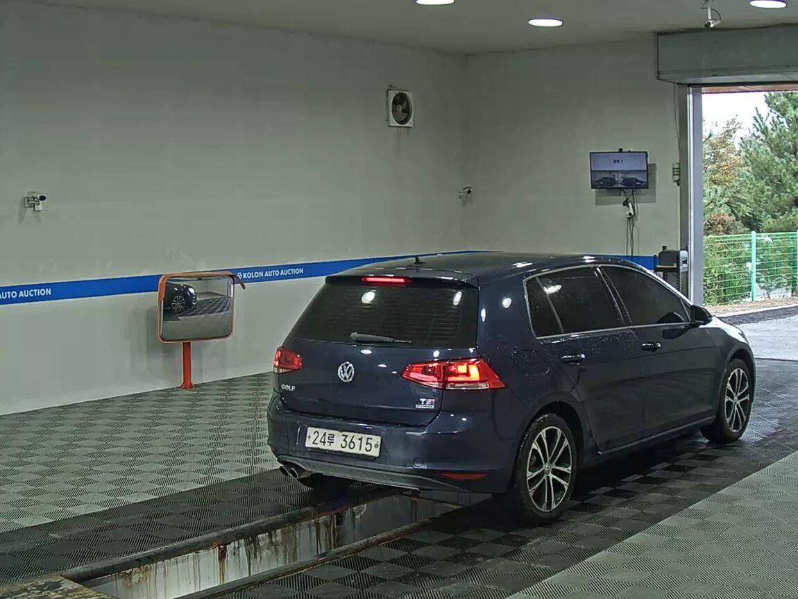 VOLKSWAGEN GOLF (7TH GEN) 1.4 TSI PREMIUM 2015 - zdjęcie 5