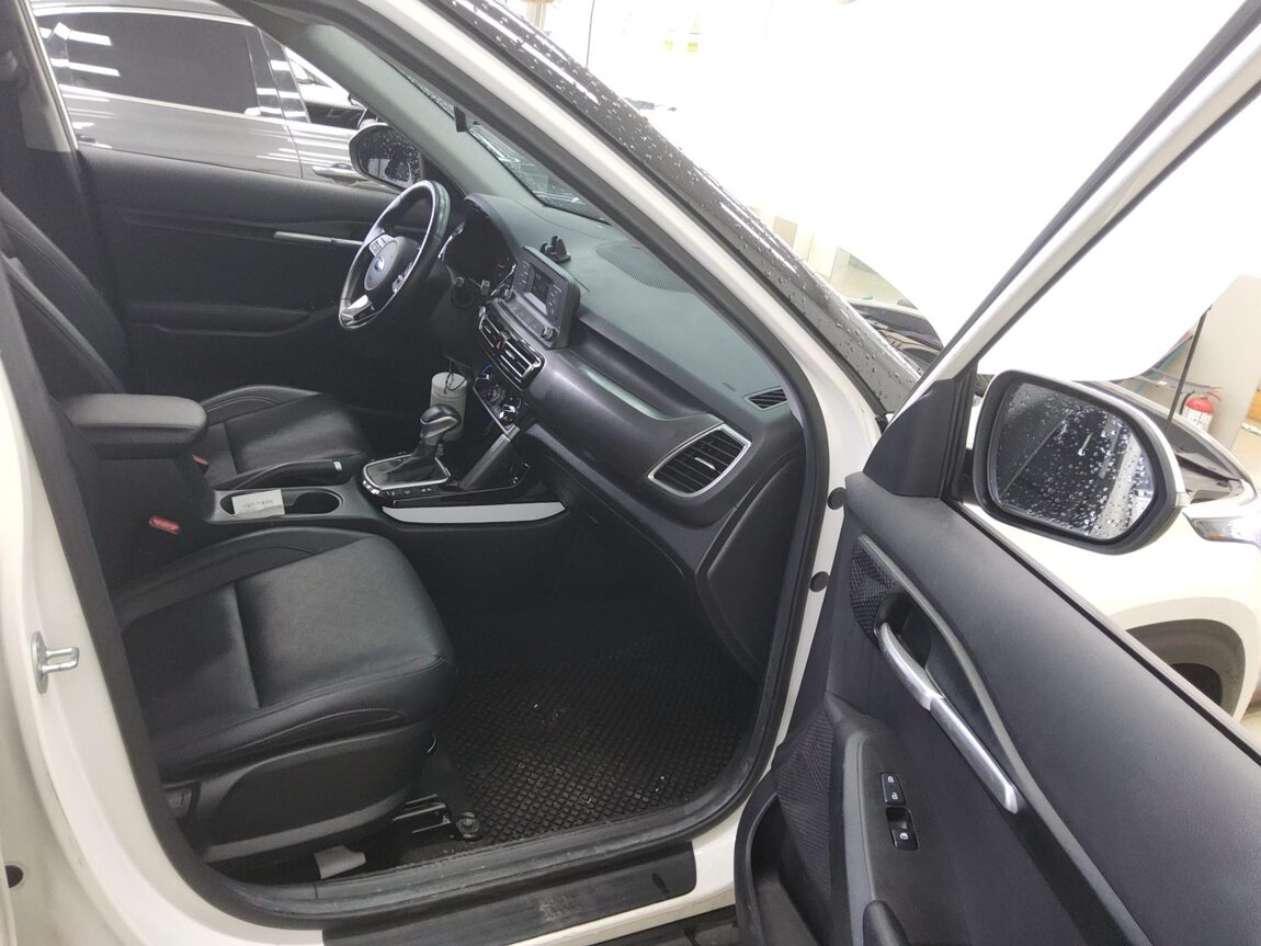 KIA SELTOS 1.6 GASOLINE 2WD PRESTIGE 2020 - zdjęcie 14