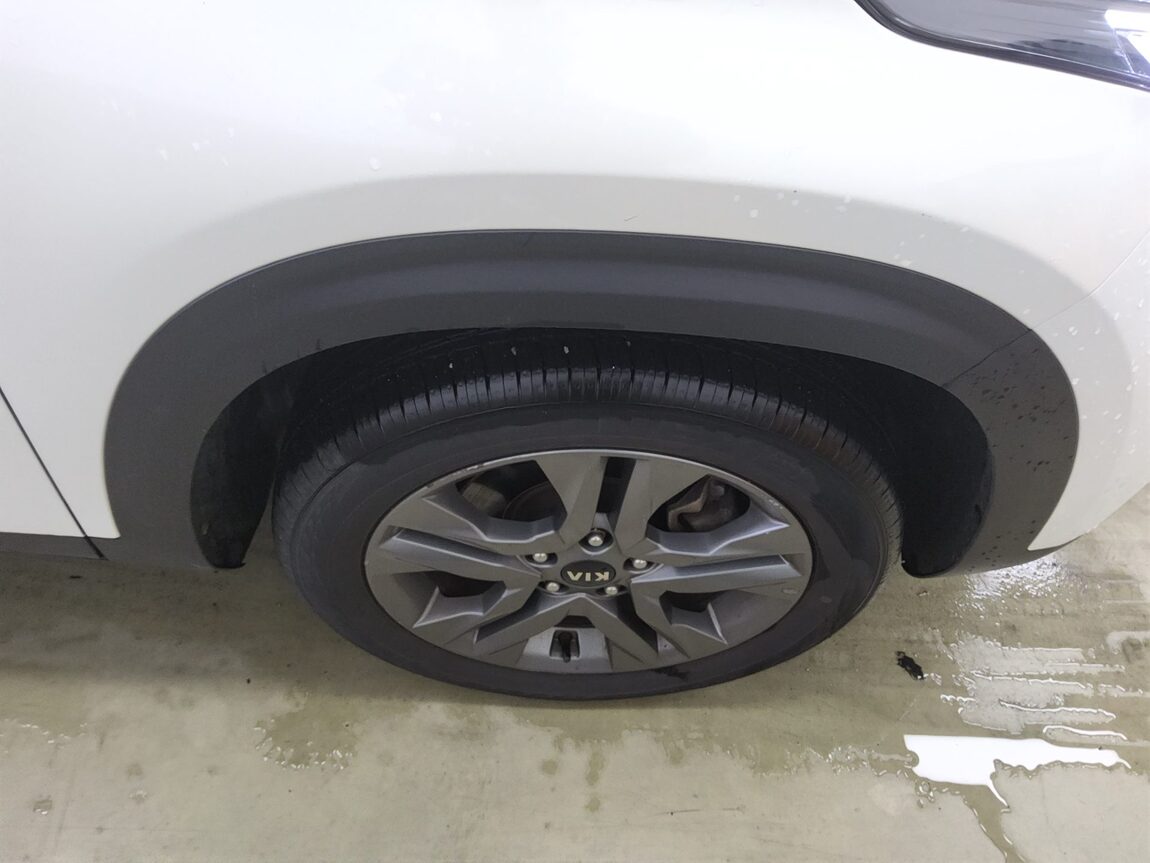 KIA SELTOS 1.6 GASOLINE 2WD PRESTIGE 2020 - zdjęcie 23