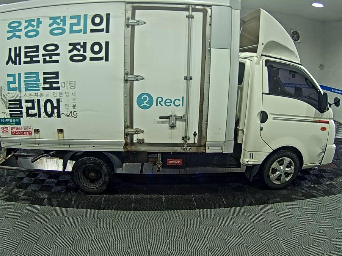 HYUNDAI PORTER II CRDi STANDARD CAB EXTRA LONG WHEELBASE SUPER 2017 - zdjęcie 4