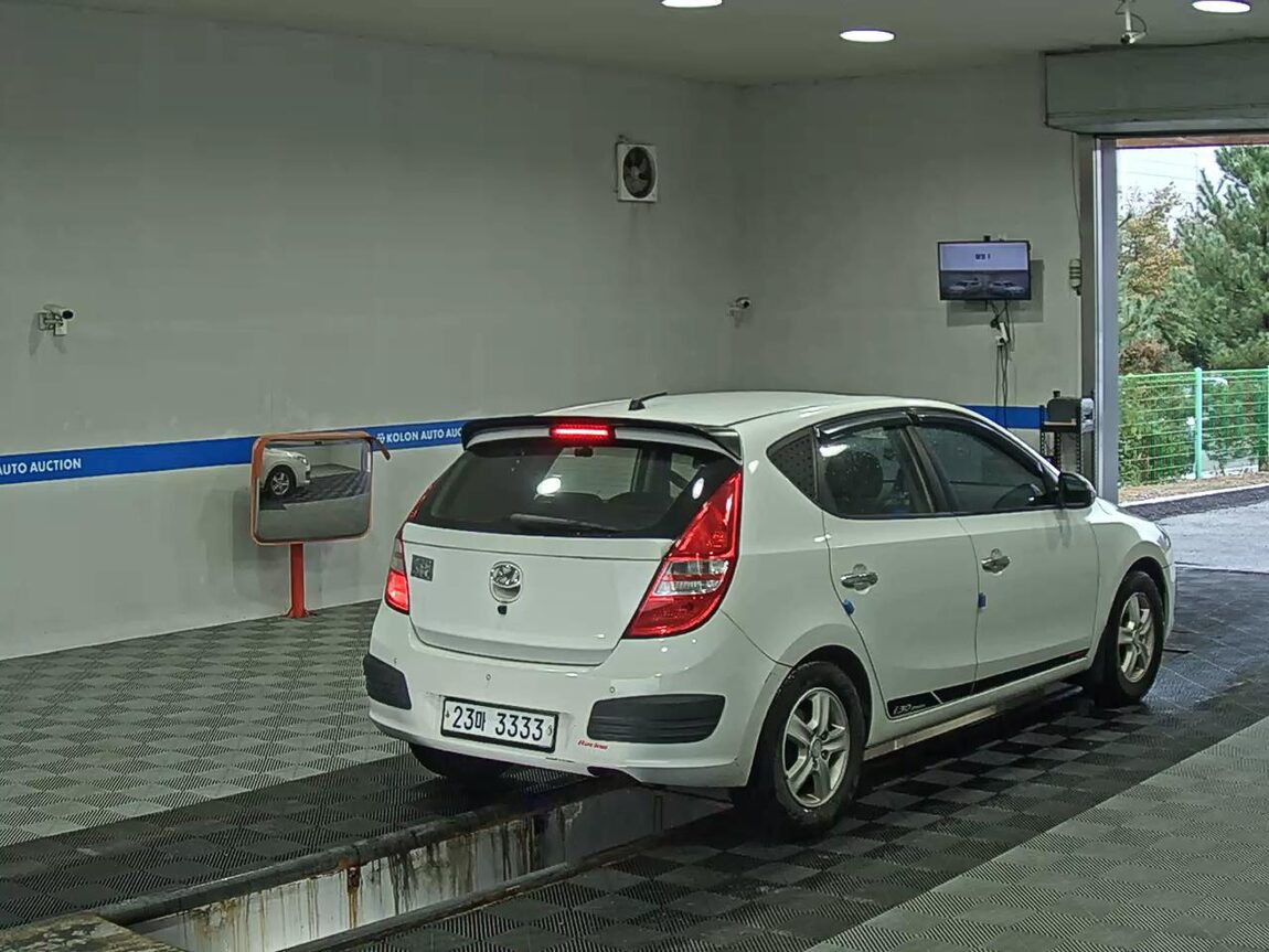 HYUNDAI i30 1.6 VVT PREMIER 2011 - zdjęcie 5