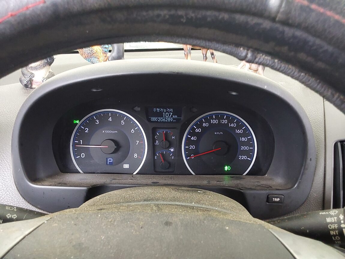 HYUNDAI AVANTE HD 1.6 VVT S16 LUXURY 2010 - zdjęcie 9