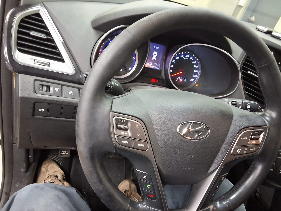 HYUNDAI SANTA FE (DM) DIESEL R2.0 2WD PREMIUM 2013 - zdjęcie 23