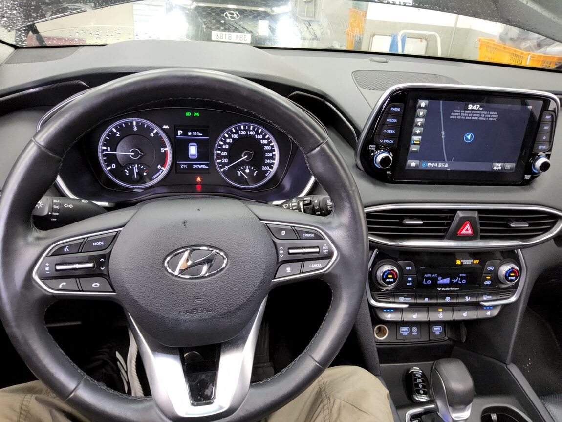 HYUNDAI SANTA FE (TM) R2.2 4WD PRESTIGE 2019 - zdjęcie 17
