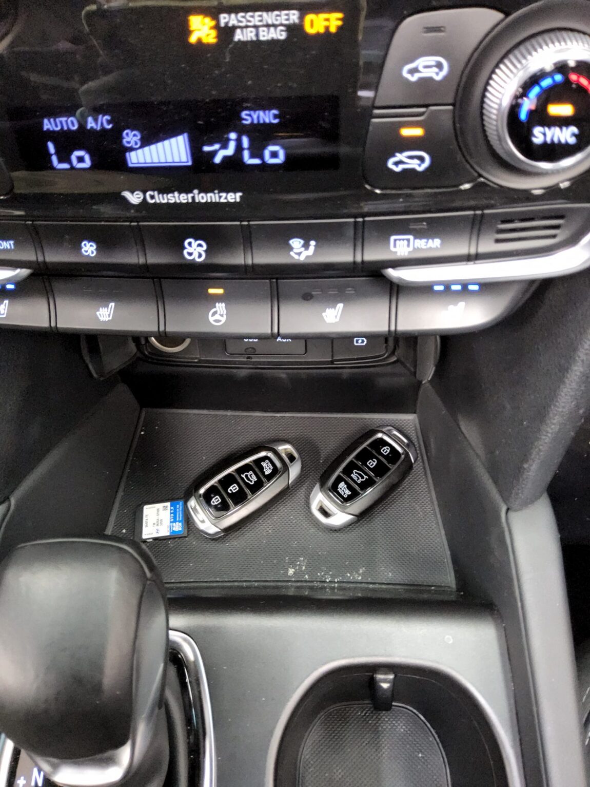 HYUNDAI SANTA FE (TM) R2.2 4WD PRESTIGE 2019 - zdjęcie 19