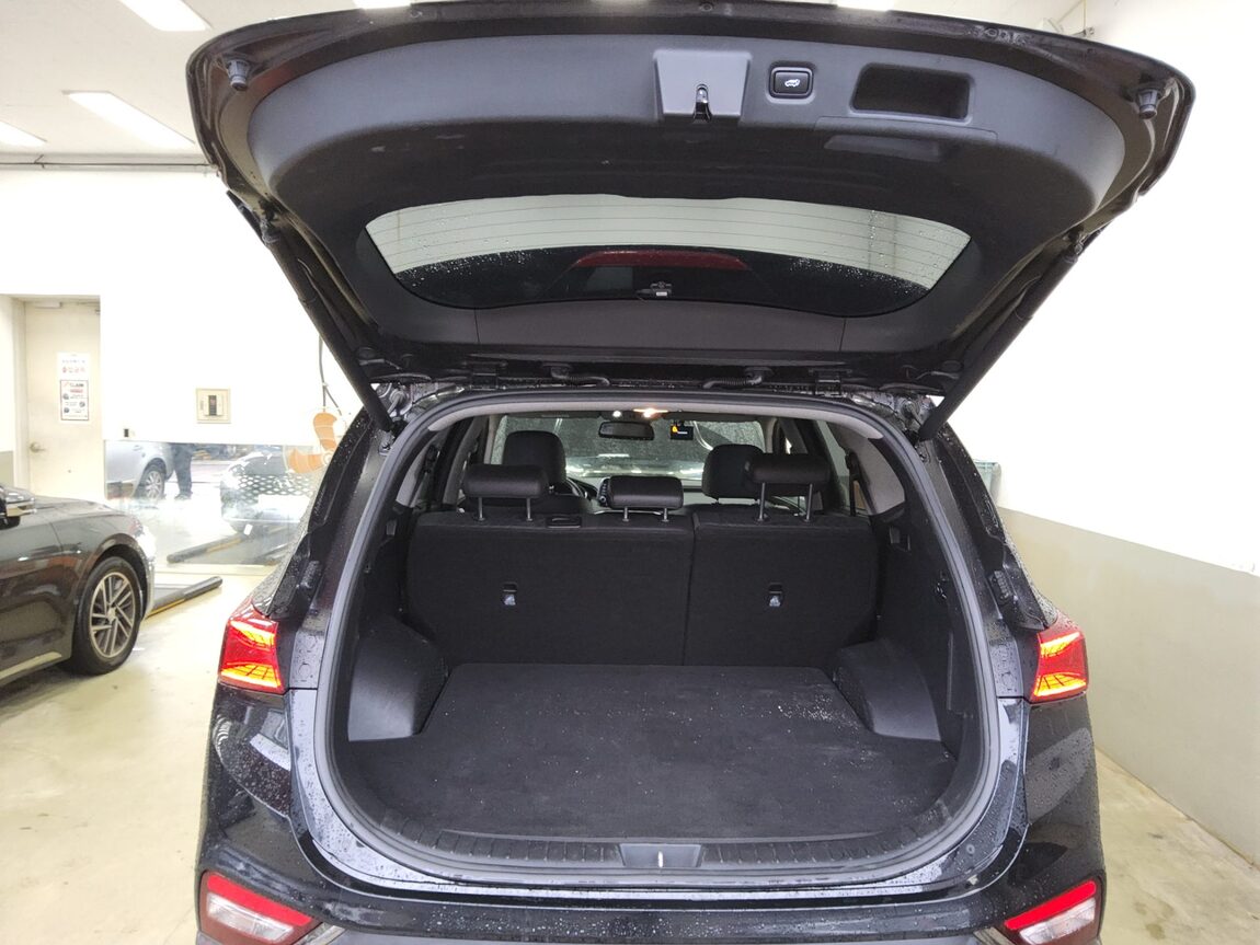 HYUNDAI SANTA FE (TM) R2.2 4WD PRESTIGE 2019 - zdjęcie 15