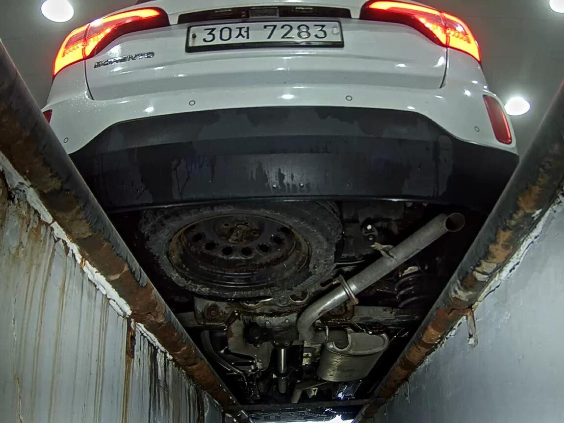 KIA NEW SORENTO R R2.2 4WD PRESTIGE 2014 - zdjęcie 8
