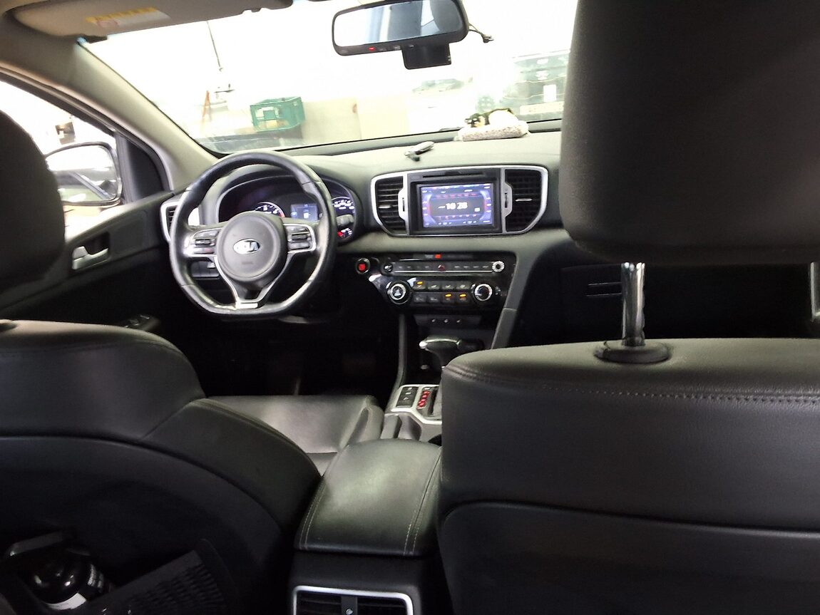 KIA NEW SPORTAGE 1.7 2WD NOBLESSE 2016 - zdjęcie 11