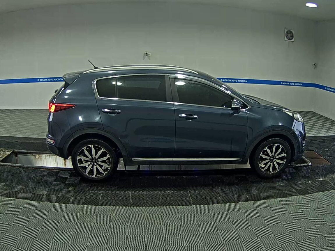 KIA NEW SPORTAGE 1.7 2WD NOBLESSE 2016 - zdjęcie 4