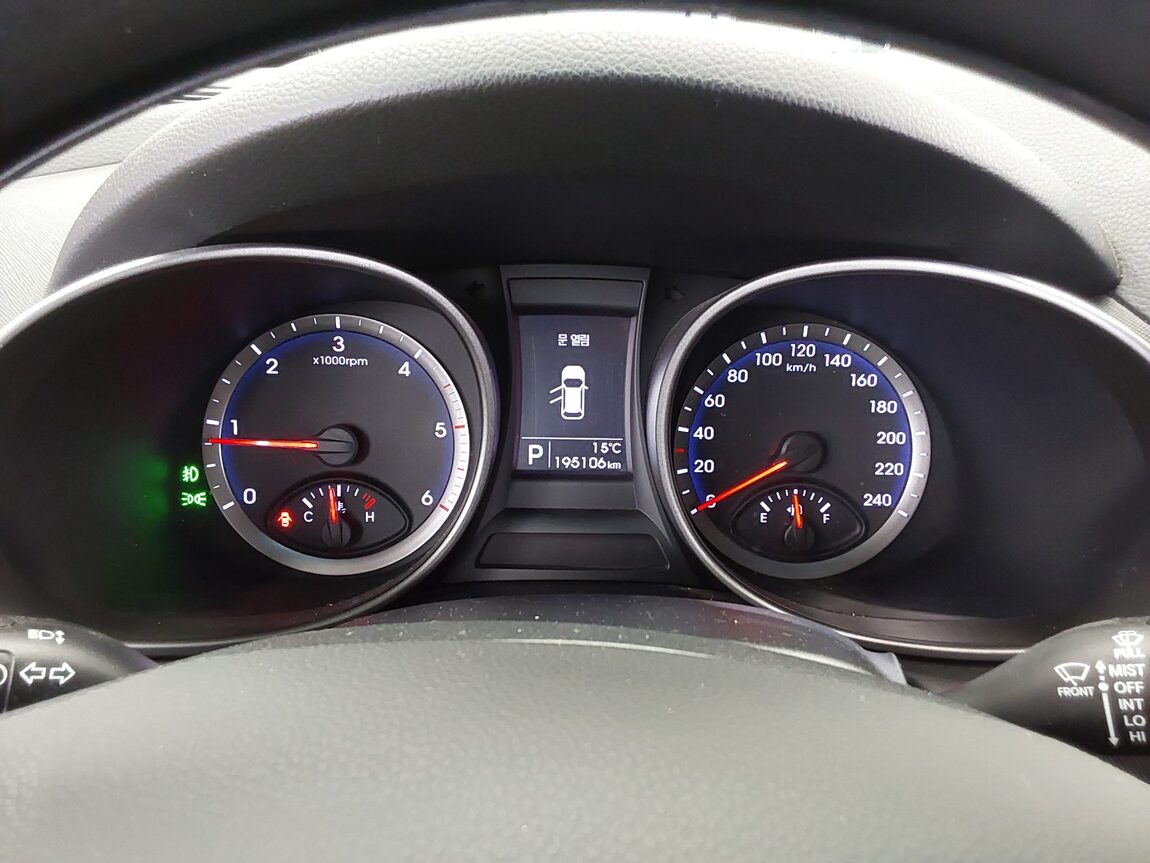 HYUNDAI SANTA FE (DM) DIESEL R2.0 2WD PREMIUM 2013 - zdjęcie 9