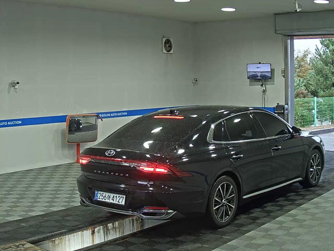 HYUNDAI THE NEW GRANDEUR IG GASOLINE 2.5 EXCLUSIVE 2022 - zdjęcie 5