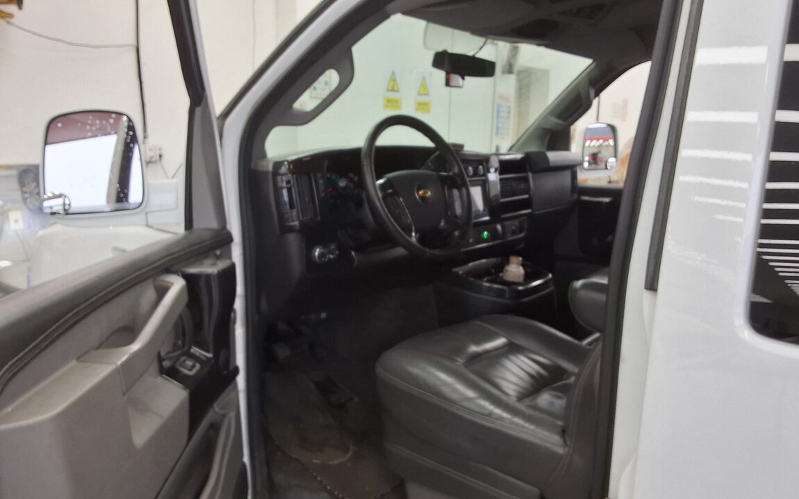 CHEVROLET EXPRESS VAN 6 2017 - zdjęcie 10