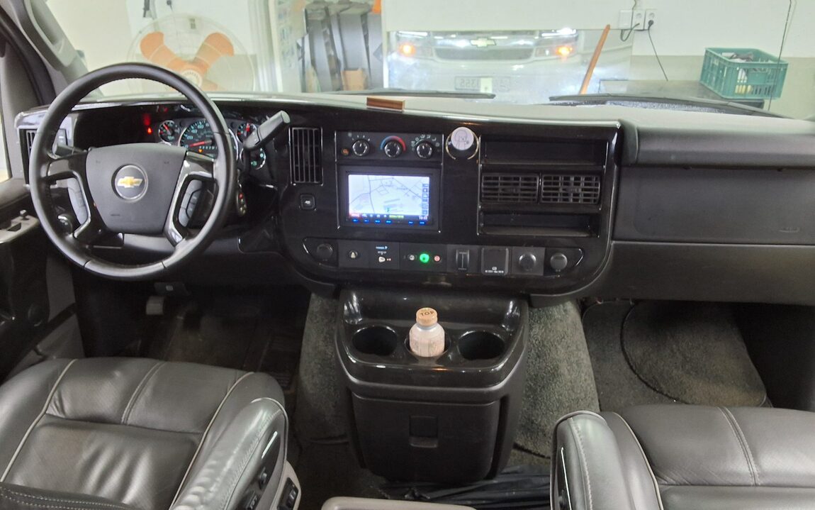 CHEVROLET EXPRESS VAN 6 2017 - zdjęcie 11