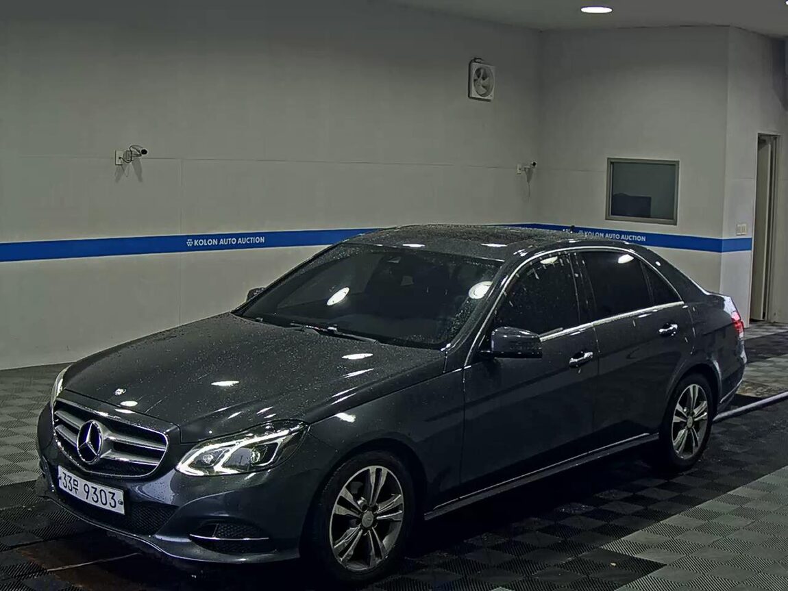 MERCEDES-BENZ E-CLASS (4TH GEN) E220 CDI AVANTGARDE 2014 - zdjęcie 2