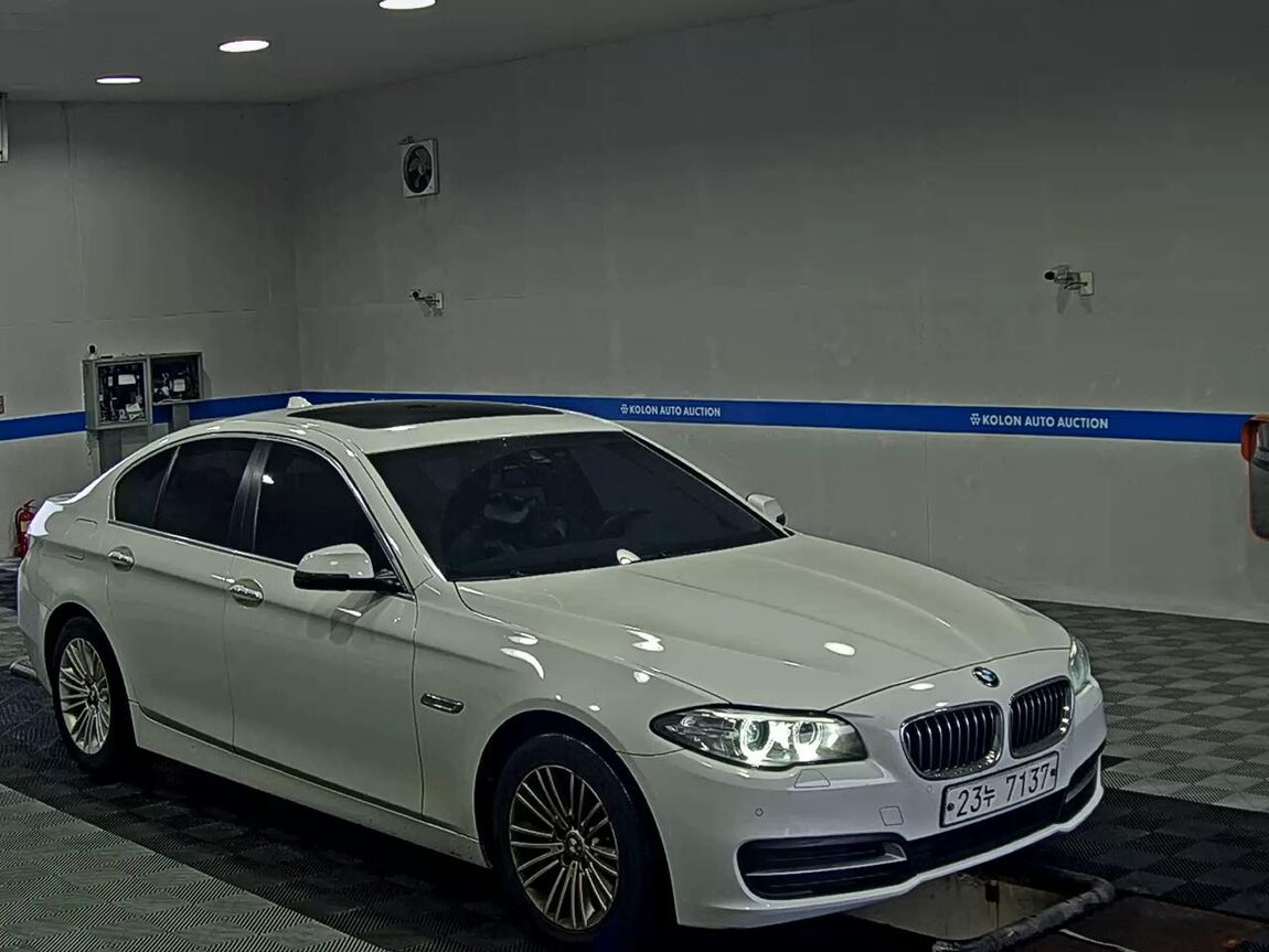 BMW 5 SERIES (6TH GEN) 520d xDRIVE 2014 - zdjęcie 3
